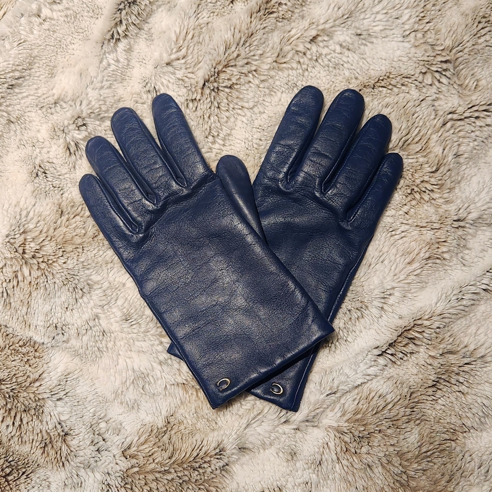 Sculpted Signature Leather Tech Gloves